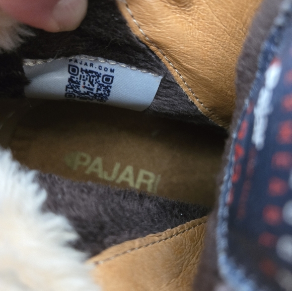 Pajar New!! Leather and Fur Waterproof Brown and White Winter Boots. Size 7-7.5 - Picture 13 of 15